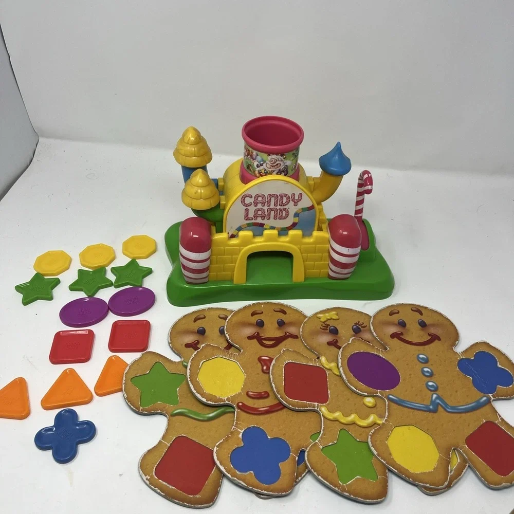 Hasbro Candyland Castle Game 2007 gingerbread people tokens Incomplete